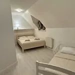 Lara House Villa *