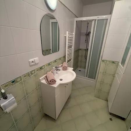 Lara House * Mýto pod Ďumbierom